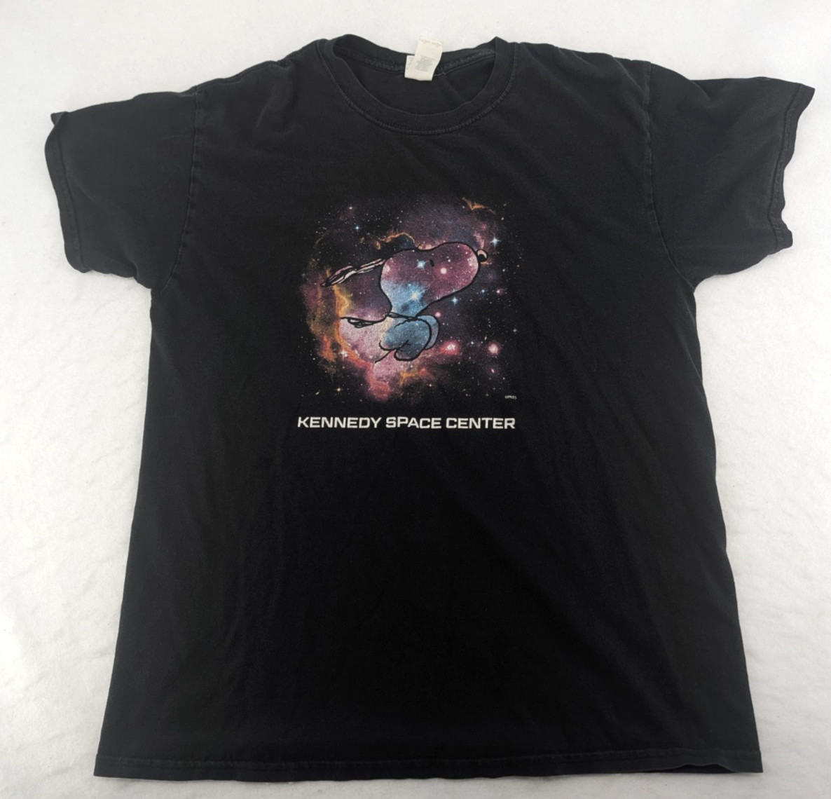 GILDAN Y2K T Shirt Size L Kennedy Space Center w/Snoopy Heavy Cotton