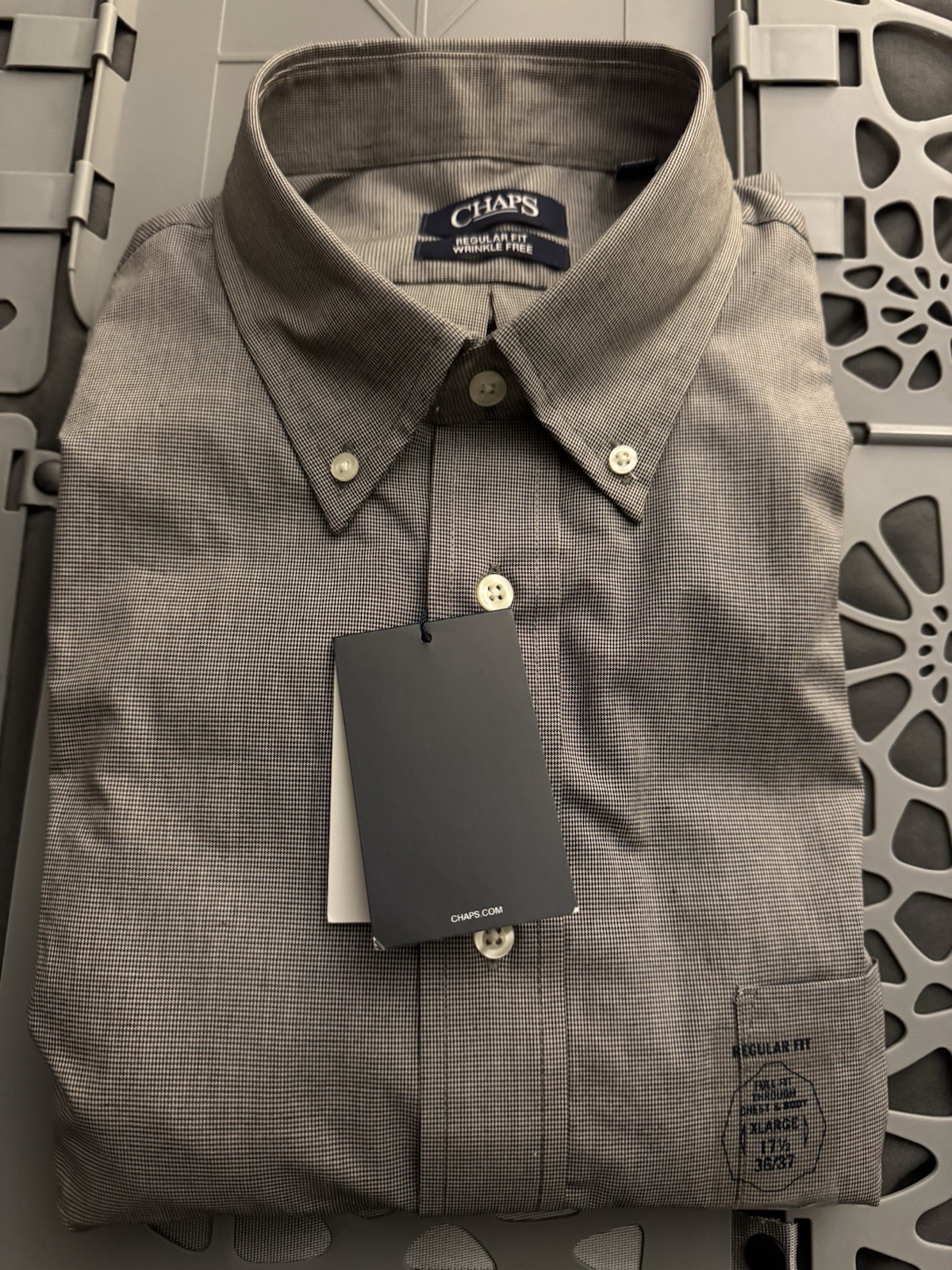 NWT Mens Size 17.5 36/37 Chaps Essentials Wrinkle Free Regular Fit Dress Shirt