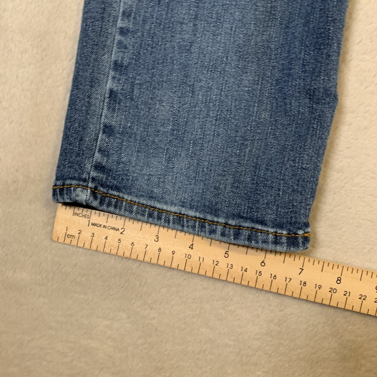 Lee Jeans Mens 34×34(32×32) Blue Straight Taper Medium Wash Whiskers Stretch