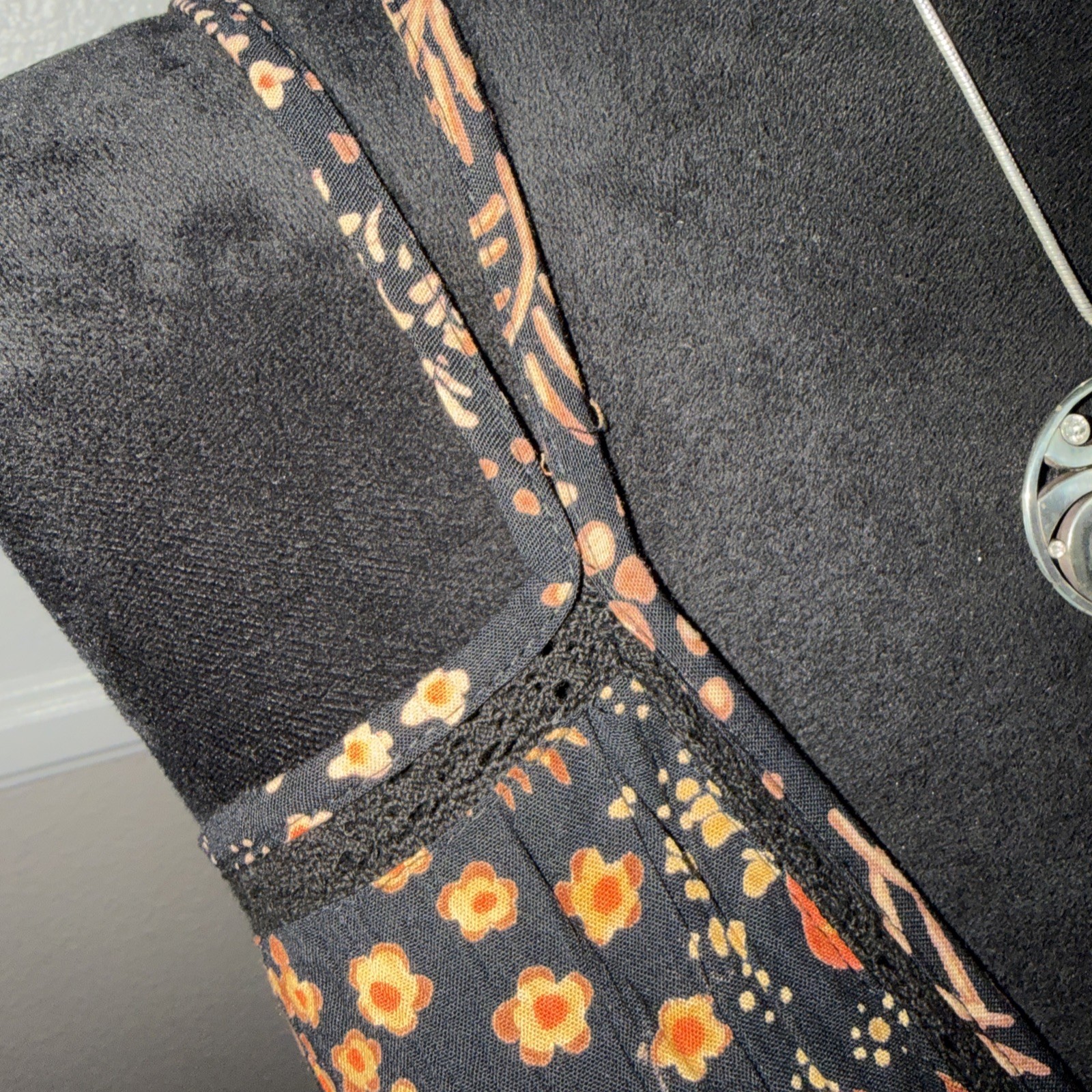 NWT Angie Boho Cottage Floral Smocked Crochet Front Maxi Dress Black $78 Small