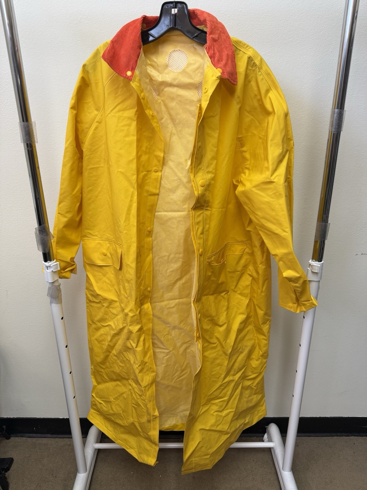 Crusader Heavy Duty PVC/Polyester Yellow 48″ Raincoat Size Large Unisex