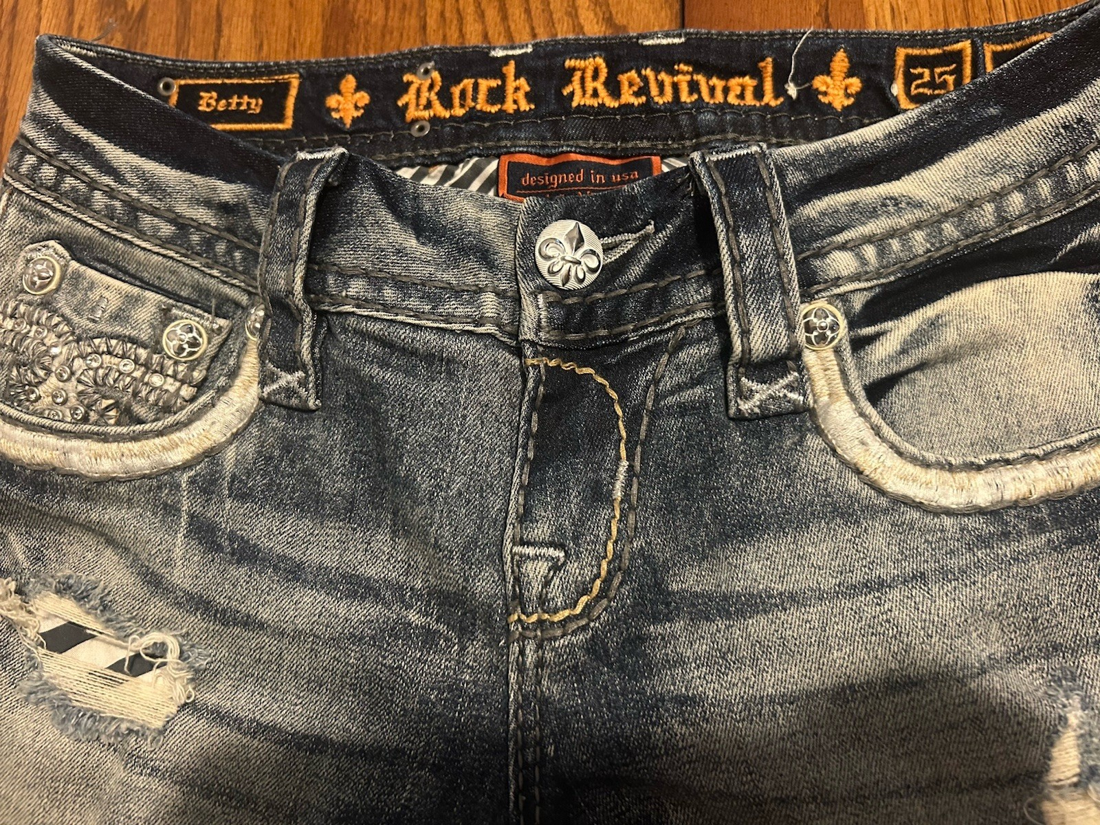 Rock Revival Embellished Distressed “Betty” Bootcut Jeans Size 25×29