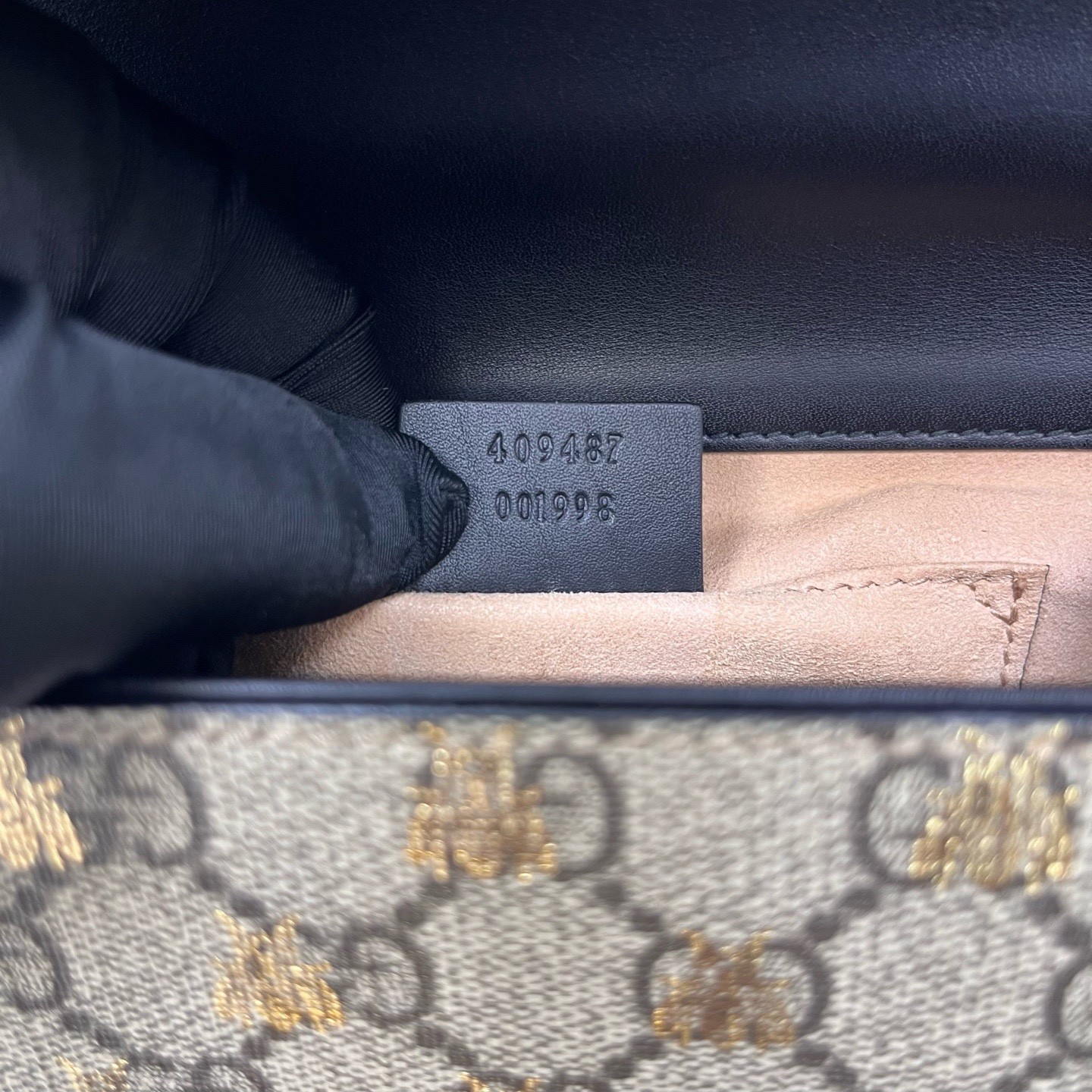 Gucci Pre-Owned Authentic Luxury Handbag 20*13*7 Free Tracked Shipping