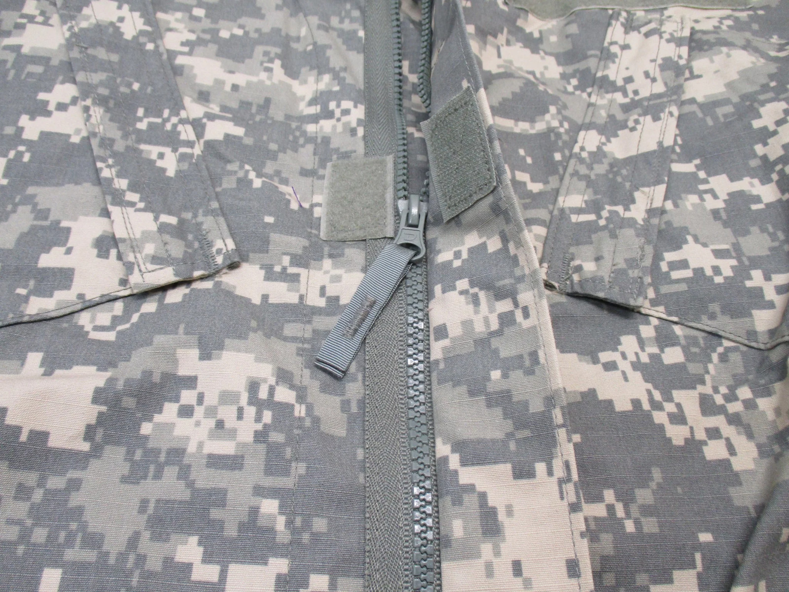 USED ARMY COAT ACU DIGITAL COMBAT UNIFORM SHIRT 50/50 MATERIAL UCP JACKET TOP