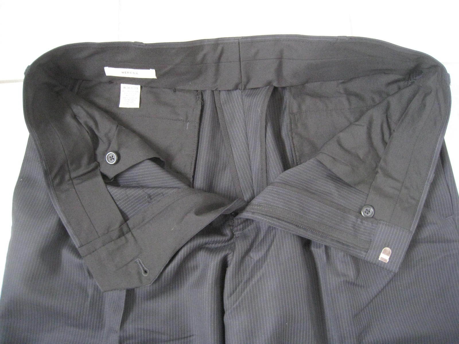 Merona Pleated Dress Pants Men’s Size 36X31 Black Striped