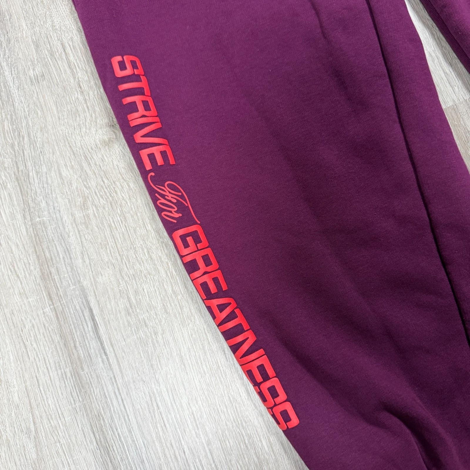 Nike LeBron Strive For Greatness Joggers Size Large