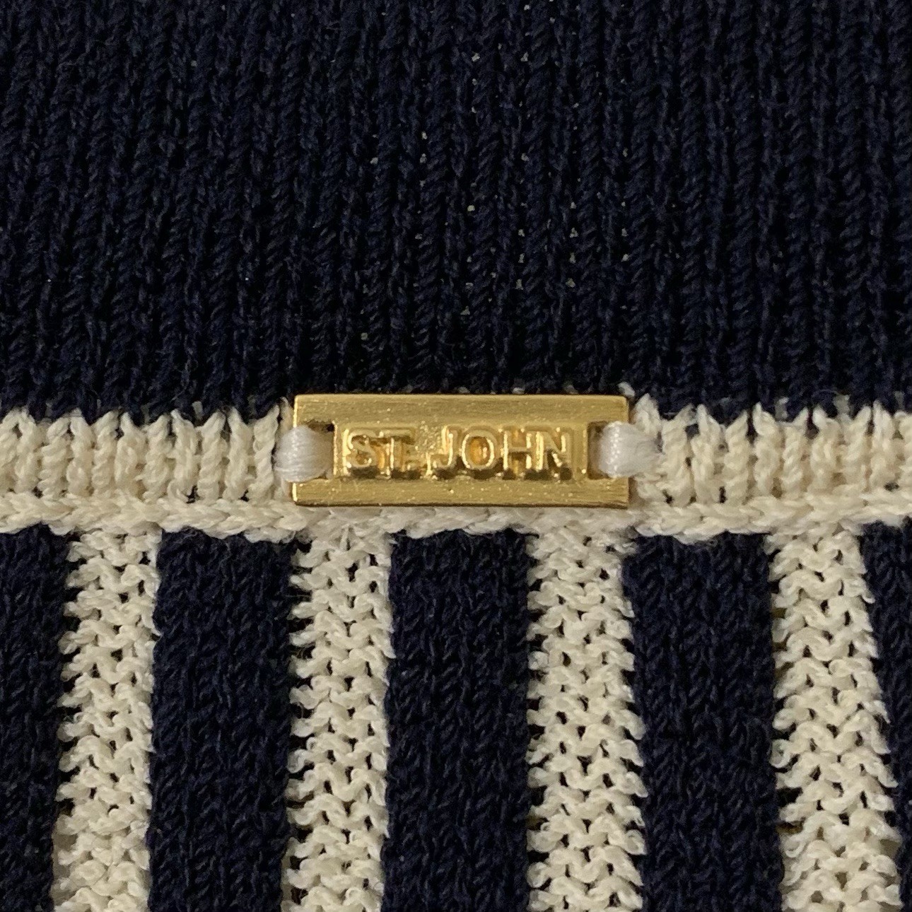 St. John Women’s Jacket Large Blue Beige Stripe Textures Hook Close Wool