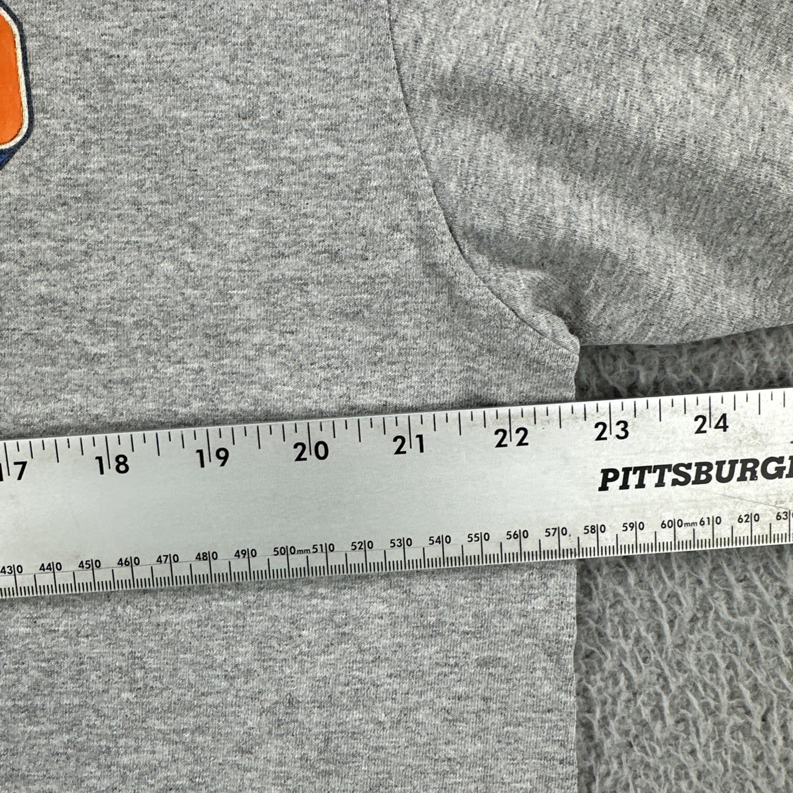 Reebok Adult Size Large Gray Ringer T Shirt NFL Denver Broncos Football Y2K Tee