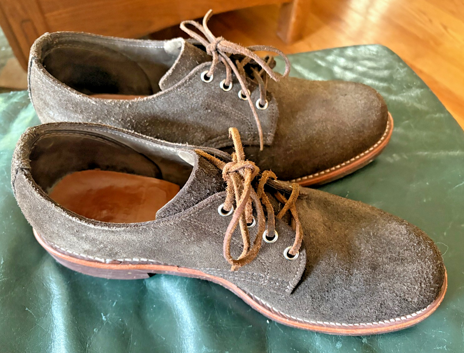 CHIPPEWA Oxfords 1901M75 Olive Suede Shoes Vibram Men’s Size 10.5D Made In USA
