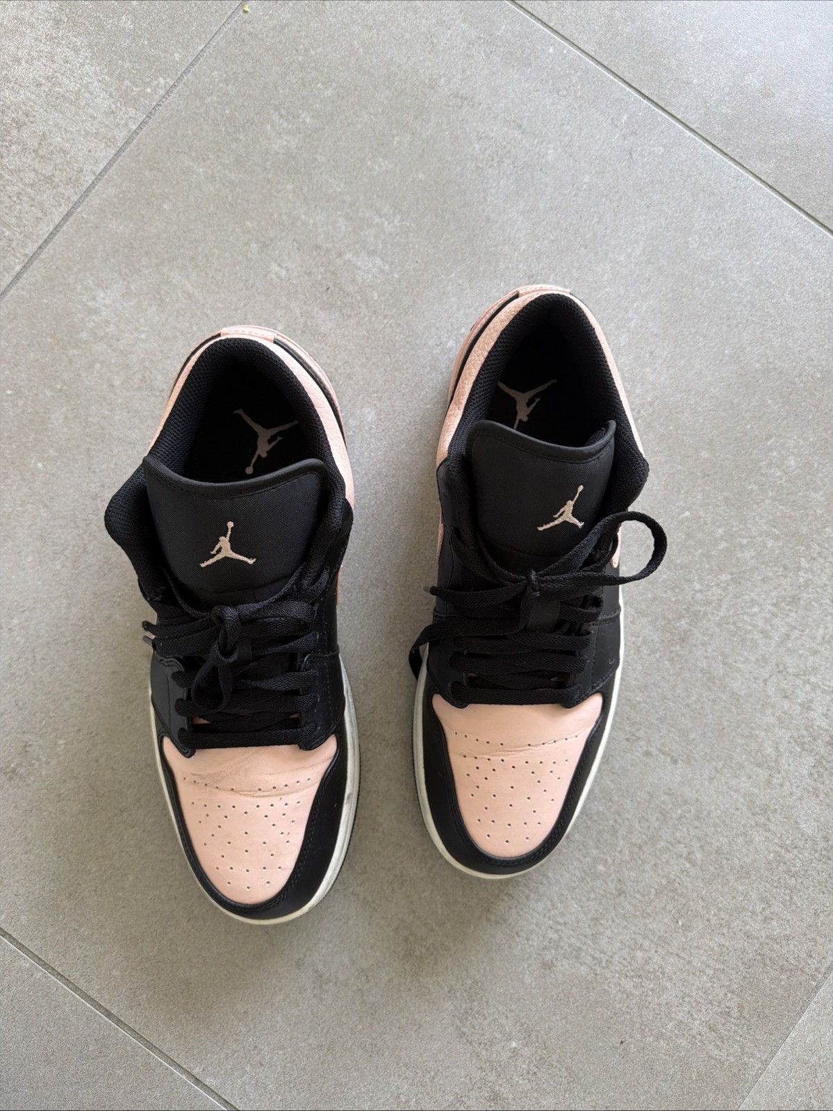 Nike Air Jordan 1 Low Men 10 Black Upper With Crimson Tint (Salmon Pink)