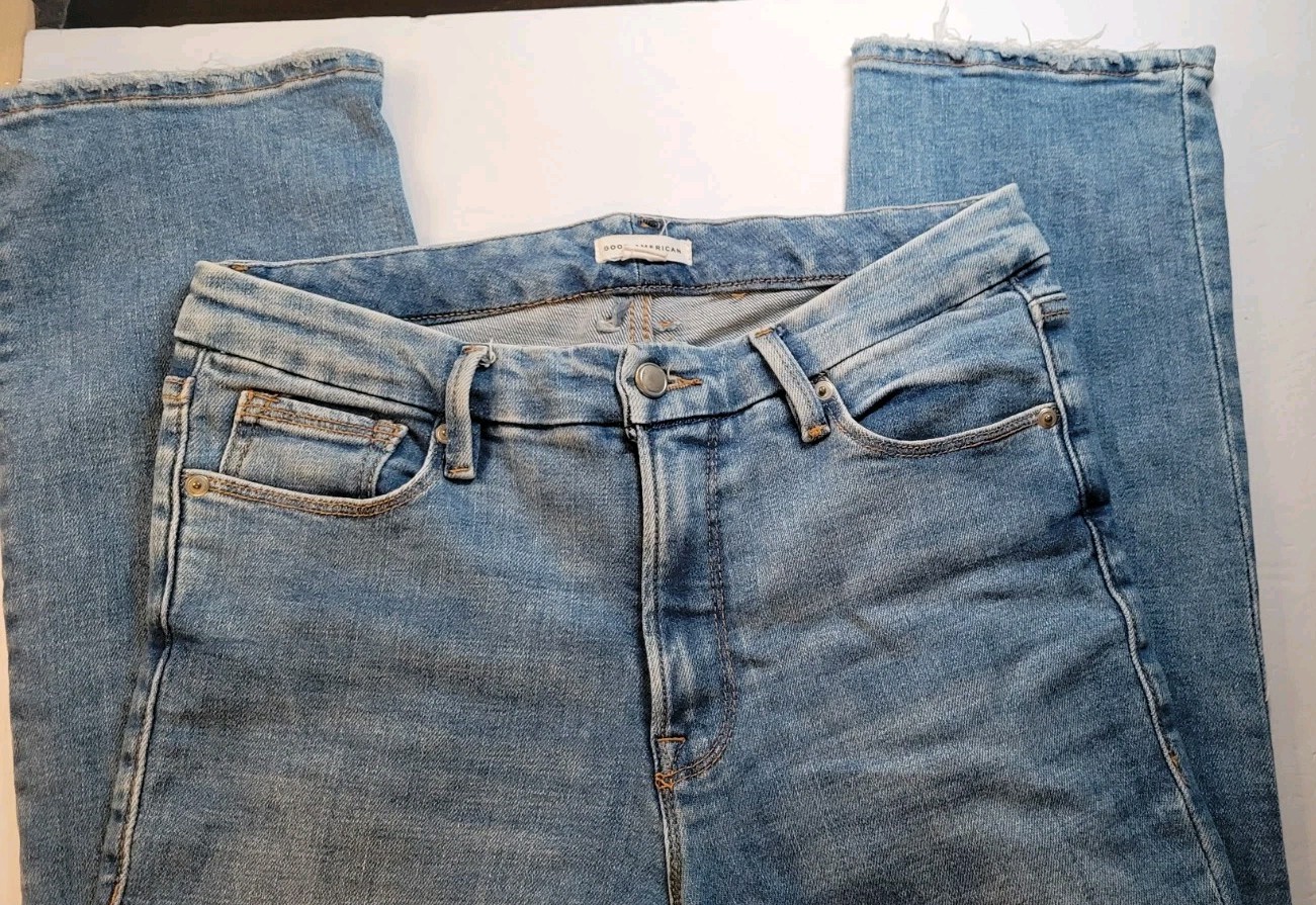 Good American Size 8 / 29 Shredded Split Back Pocket Distressed Jeans Raw Hem
