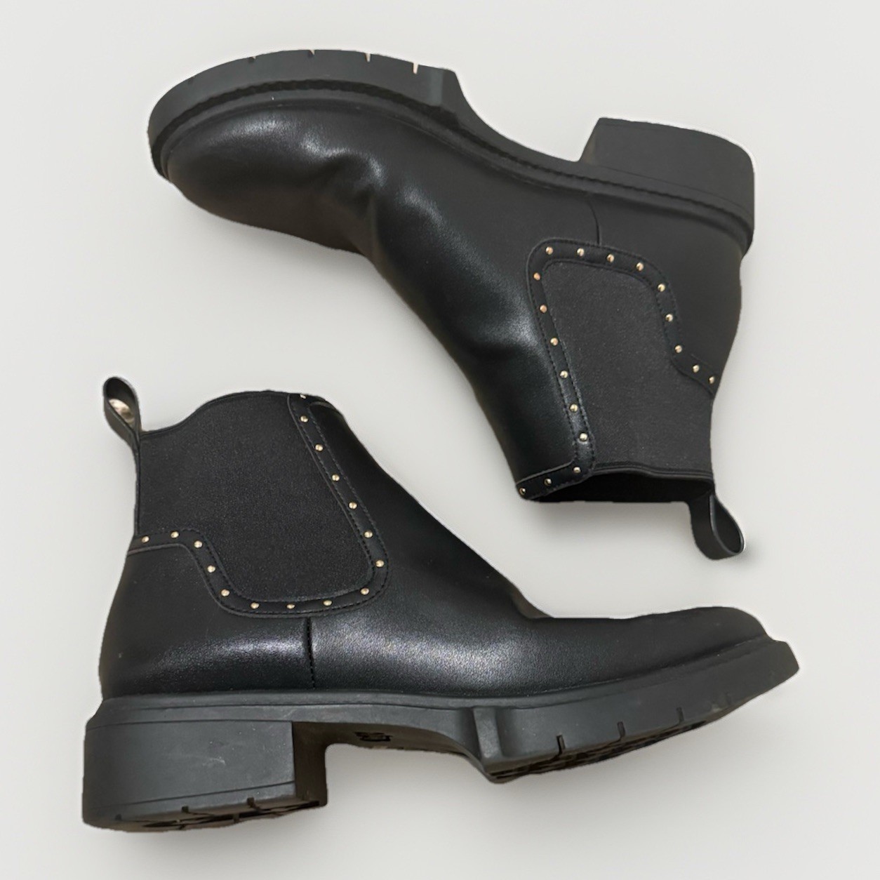 Coach Lory Studded Black Leather Ankle Chelsea Boots Women’s Size 7.5B C5773