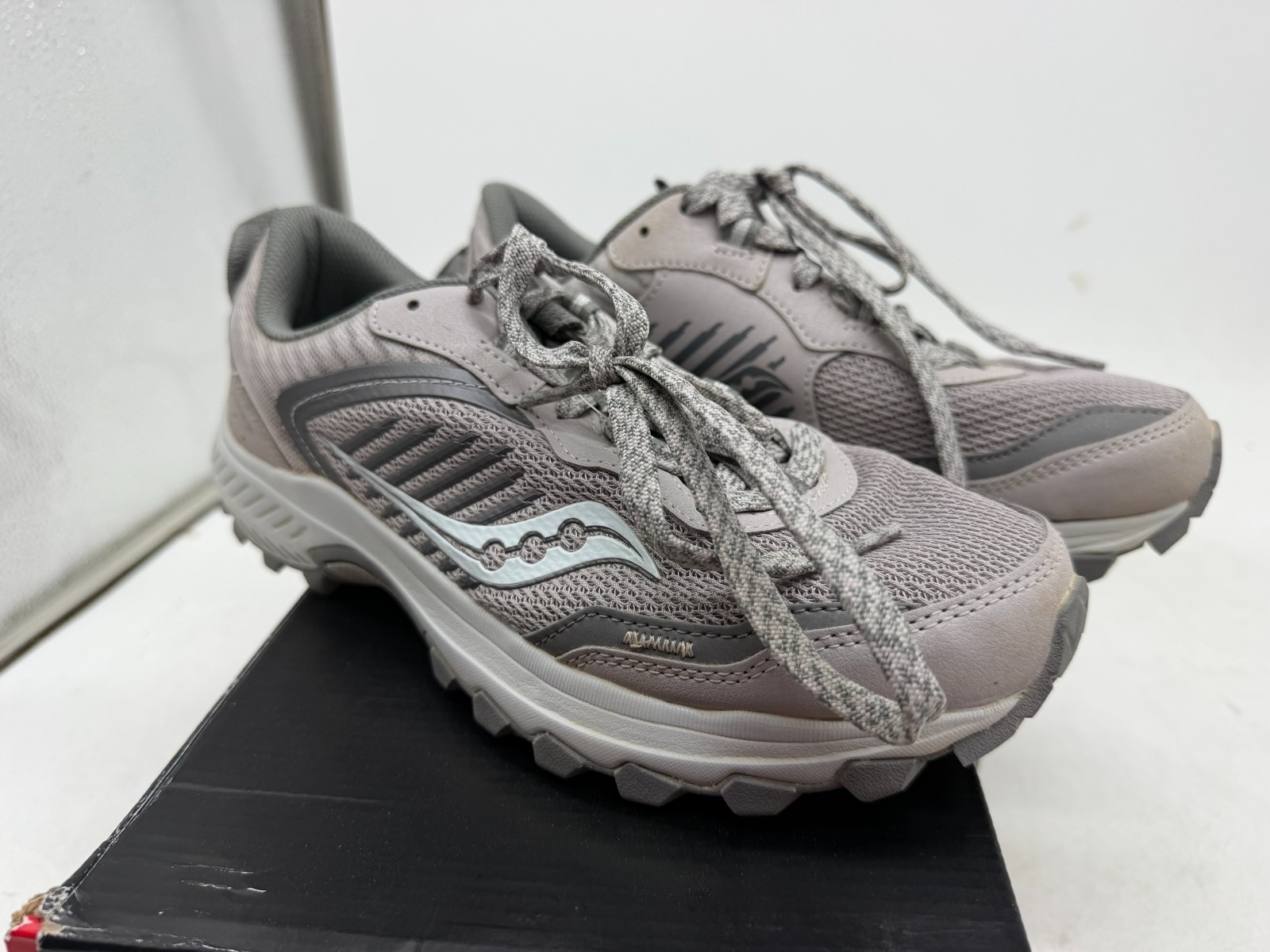 Saucony Excursion TR15 Wide Running Shoes Women’s Gray Mesh Sneakers – 8 WIDE