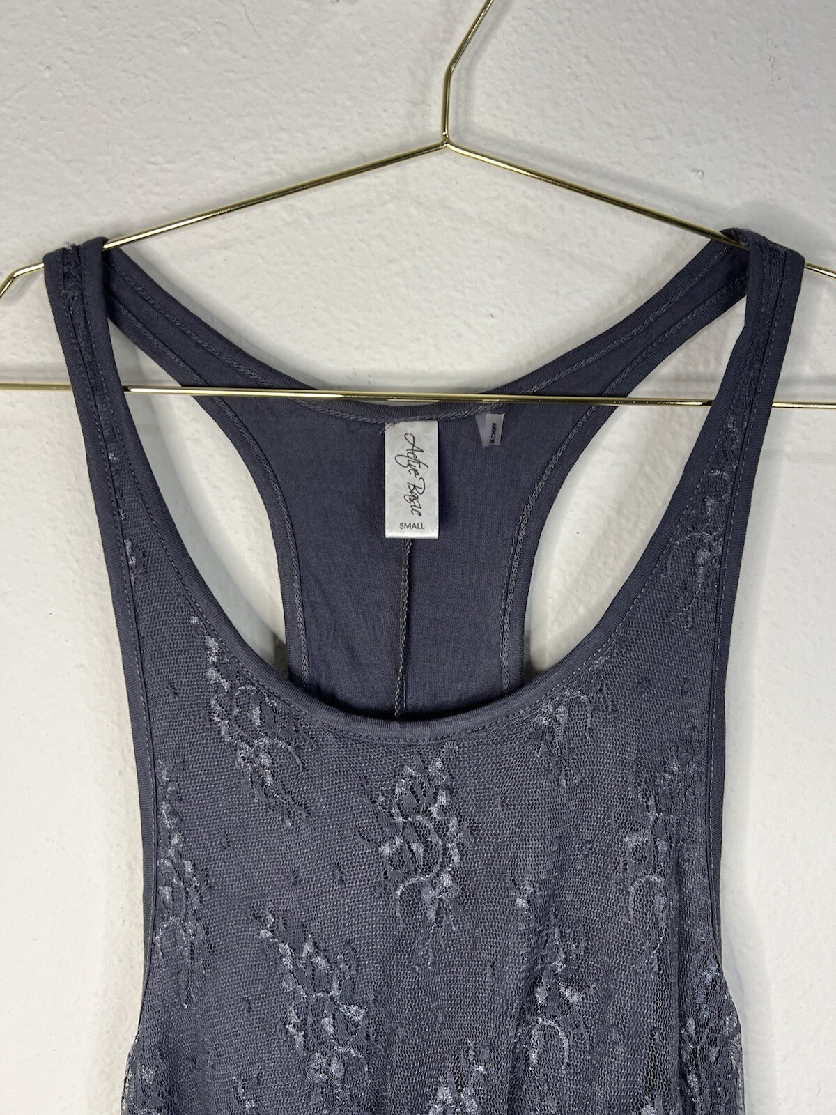 Active Basic Women’s Gray Lace Racerback Tank Top Small Flowy Boho Chic