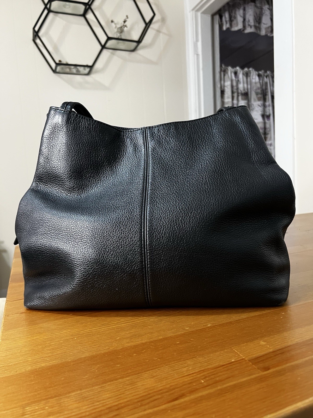 Vince Camuto 100% Genuine Leather Pebbled Shoulder Bag with Modular Pockets.