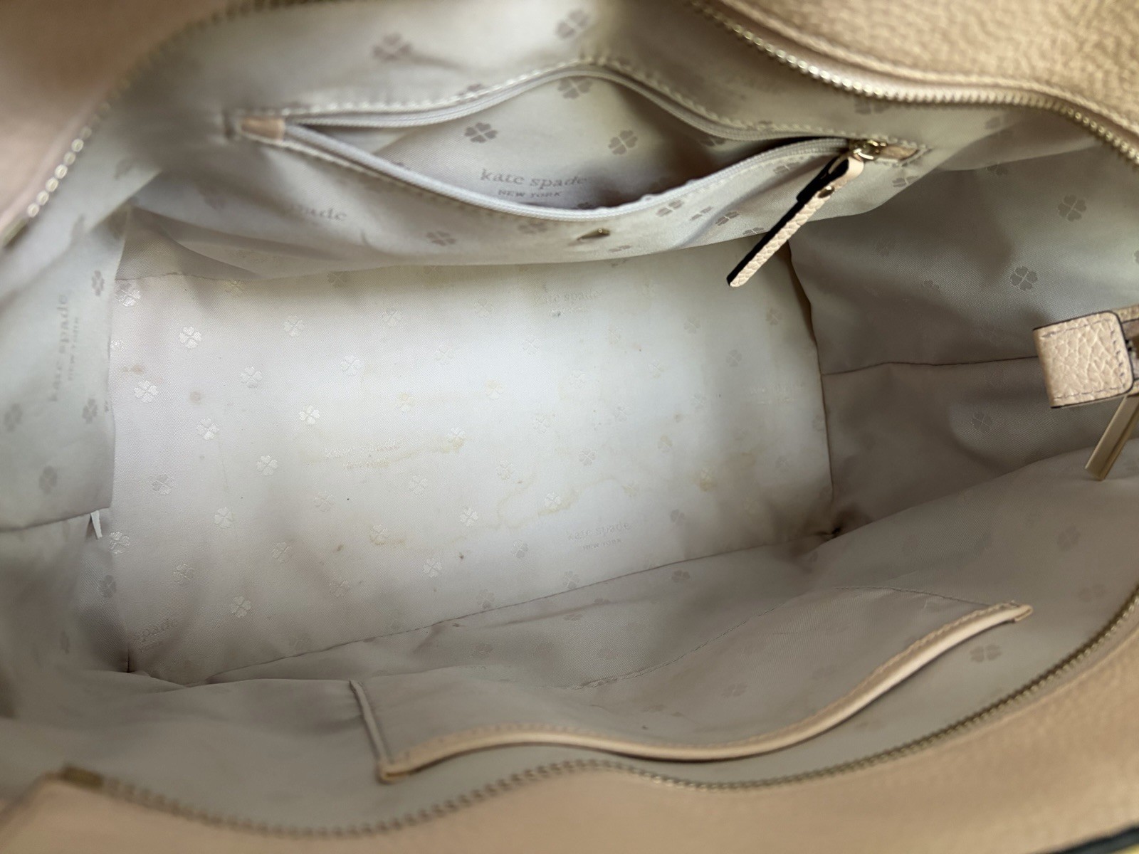 kate spade new york Women’s Beige Pebbled Zip Top Tote, Gold Hardware