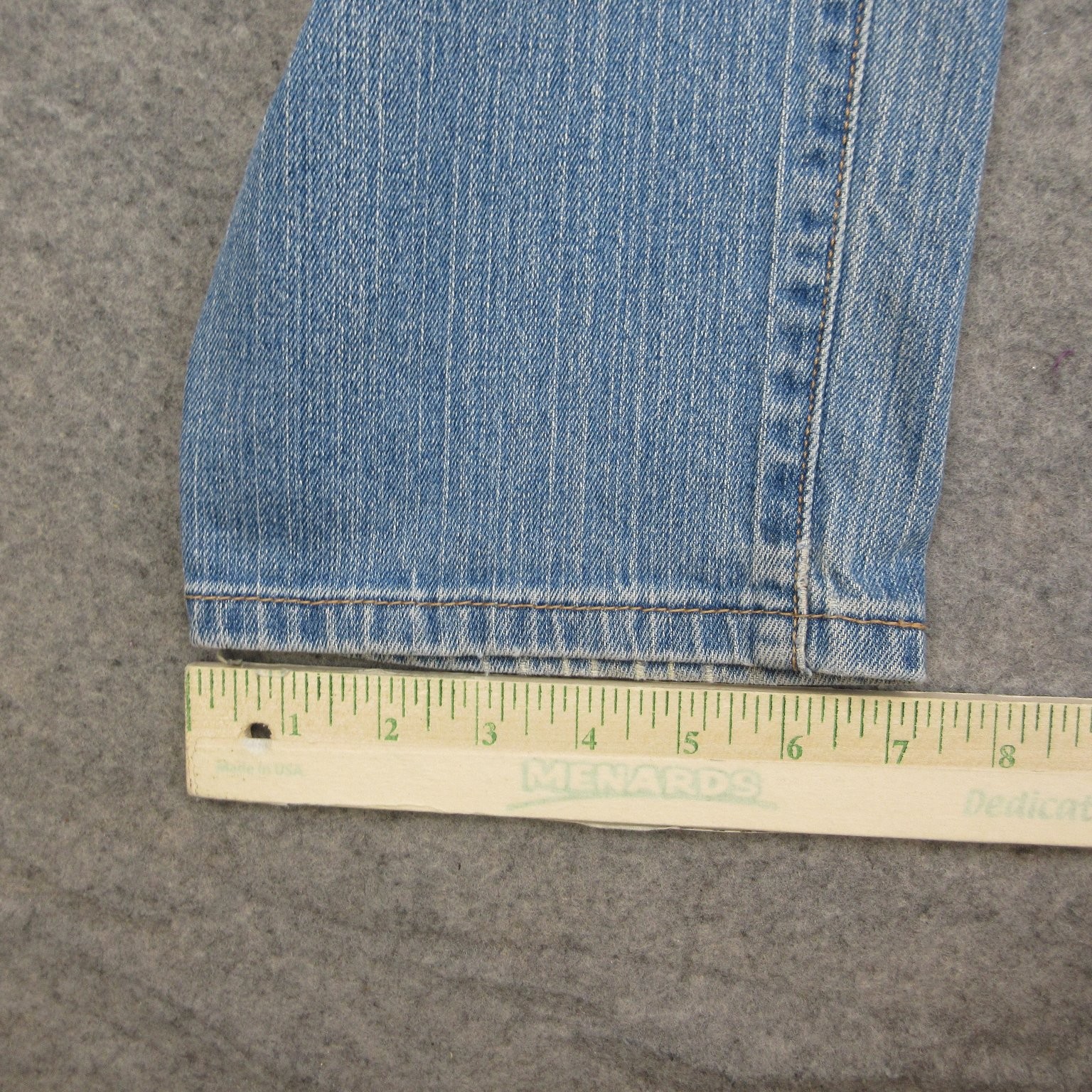 Levi’s 550 Jeans Women’s Size 8 Medium Light Wash Relaxed Tapered Stretch