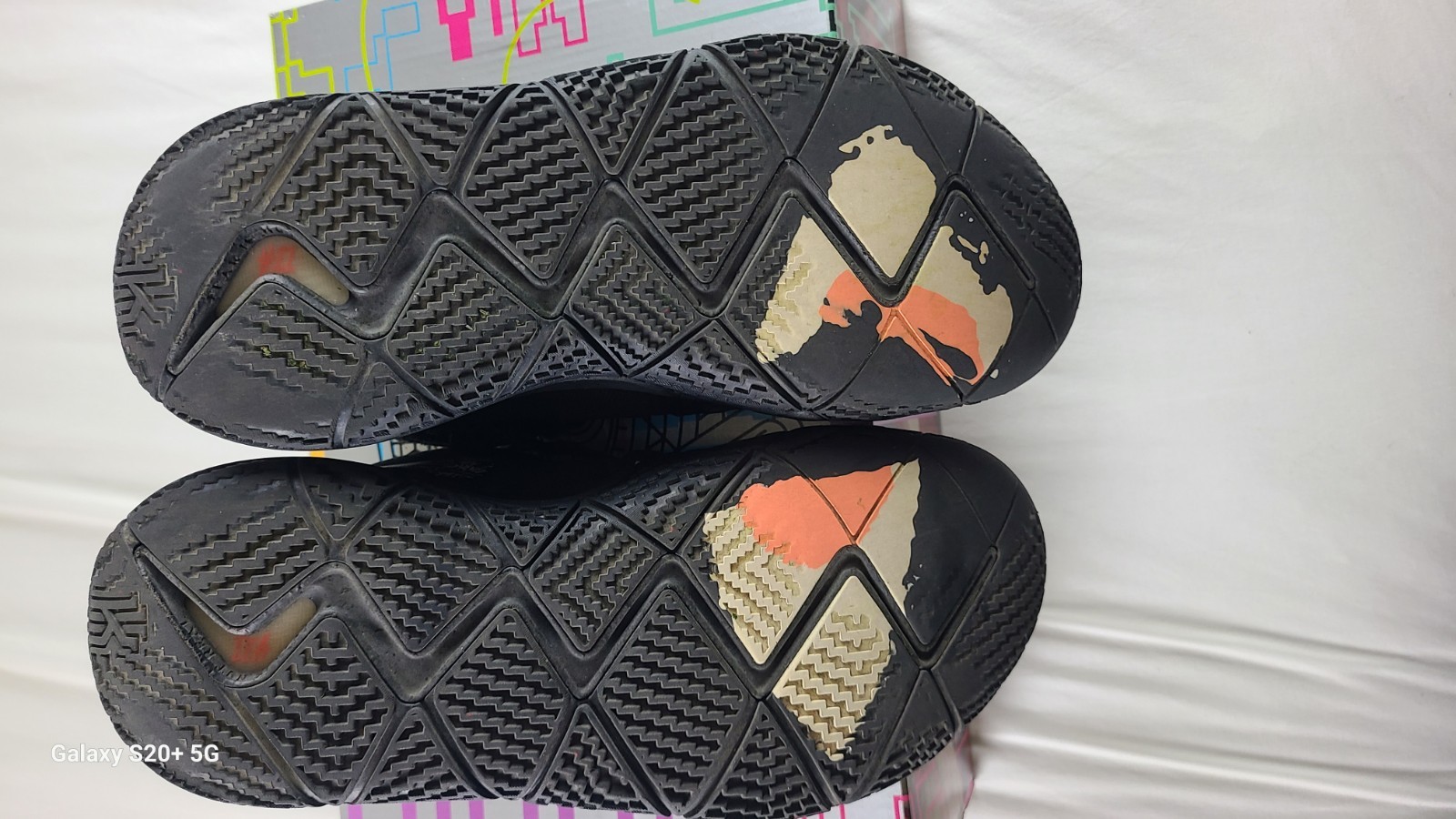 Kybrid S2 Nike Black-Atomic Pink Size 9