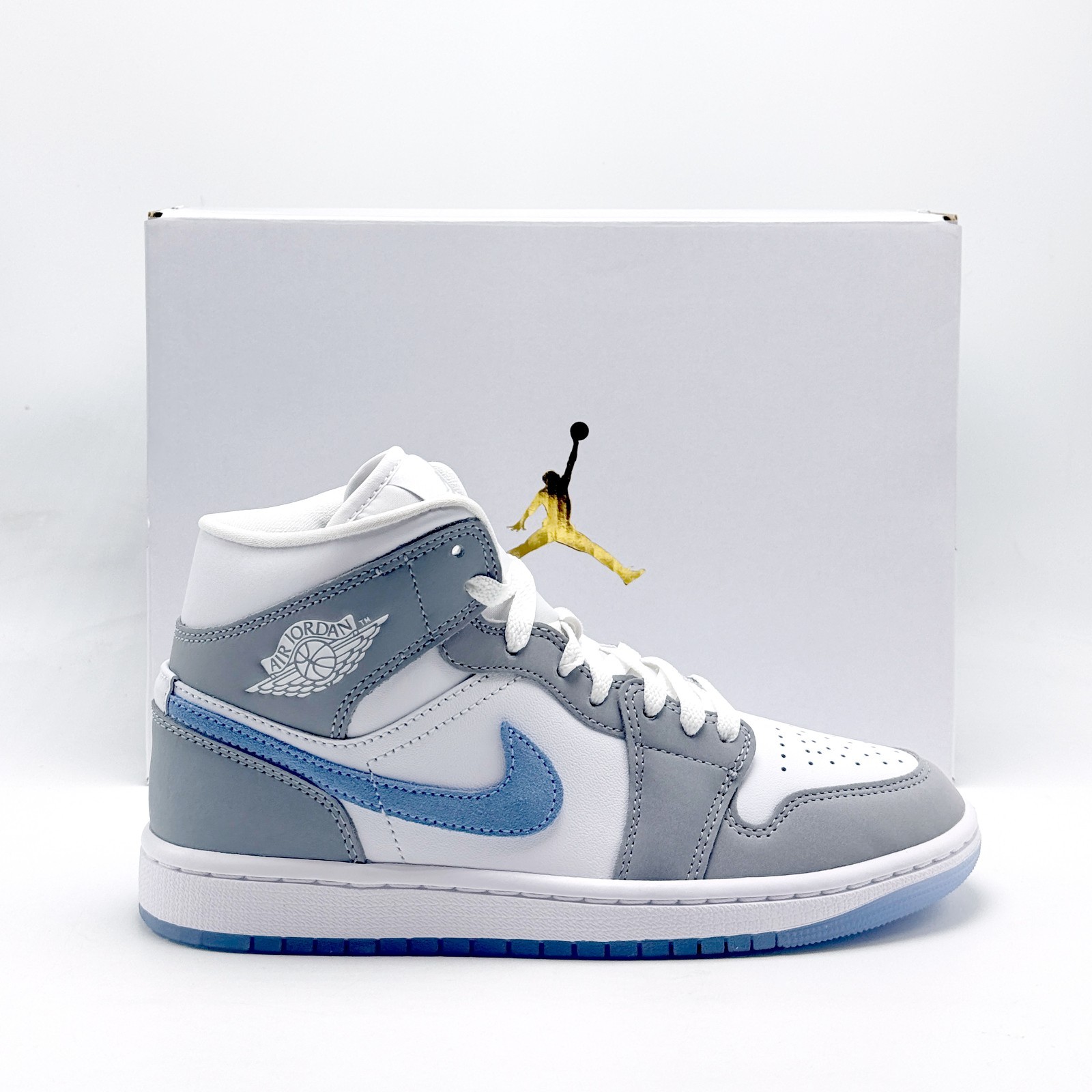 *NEW* WOMEN NIKE AIR JORDAN 1 MID WHITE / WOLF GREY / ALUMINUM (BQ6472 105) 👍