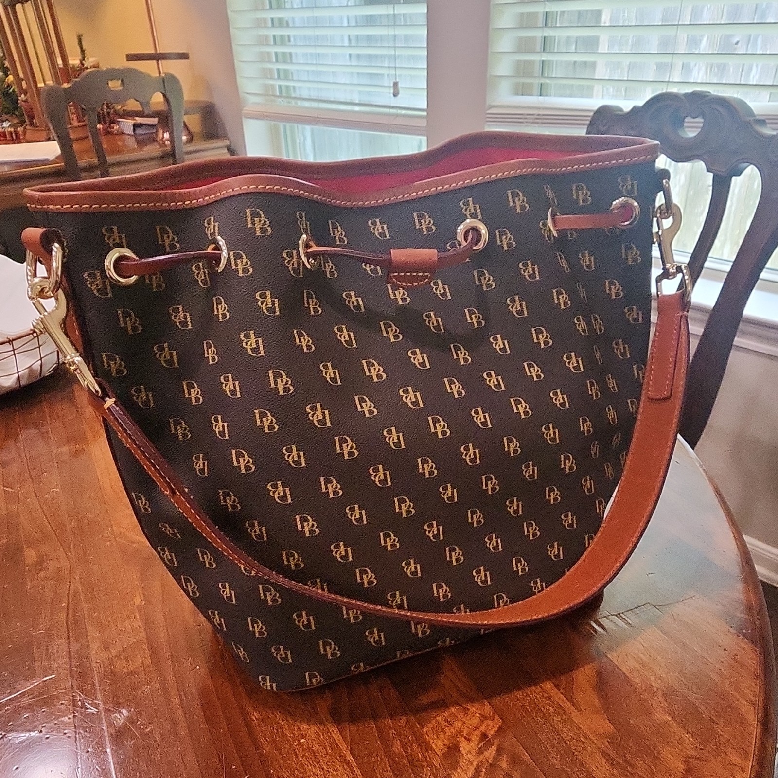 Dooney & Bourke Logo Drawstring Bucket Bag Brown Red Lining Adjustable Strap