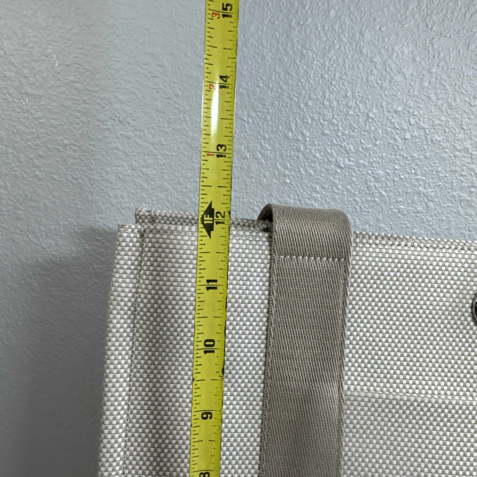 Lululemon Two-Tone Canvas Tote Bag Beige OS – Good Condition – Free Shipping!