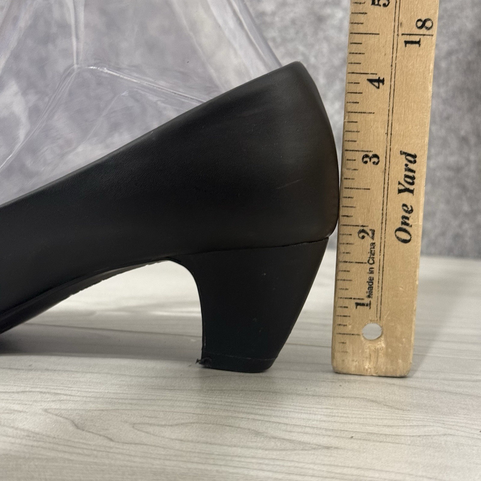 Comfort Plus by Predictions Black Low Heel Pumps Women’s Size 6.5