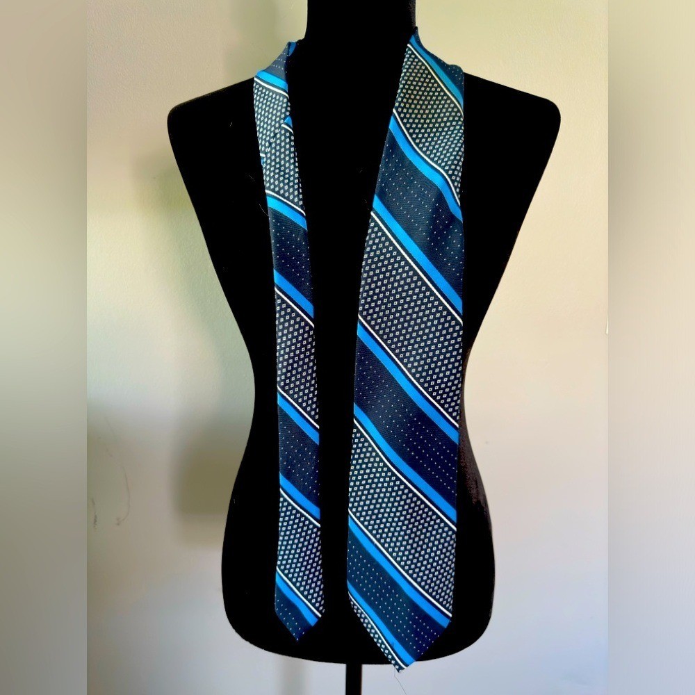 Dior tie