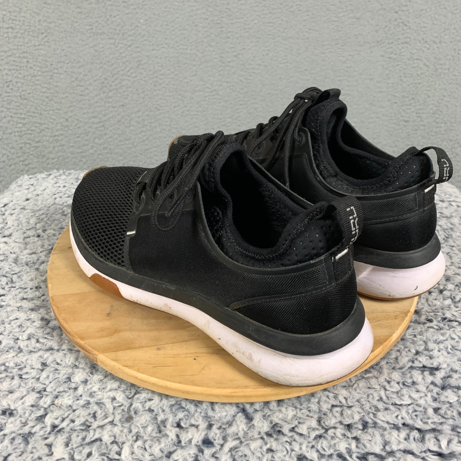 Kuru Atom Sneakers Women’s 8 Black/White/Gum Mesh Athletic Running Walking Shoes