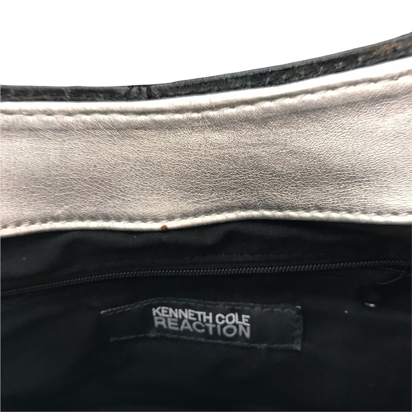 Kenneth Cole Reaction Leather Purse Shoulder Bag Black Silver Buckle Magnetic