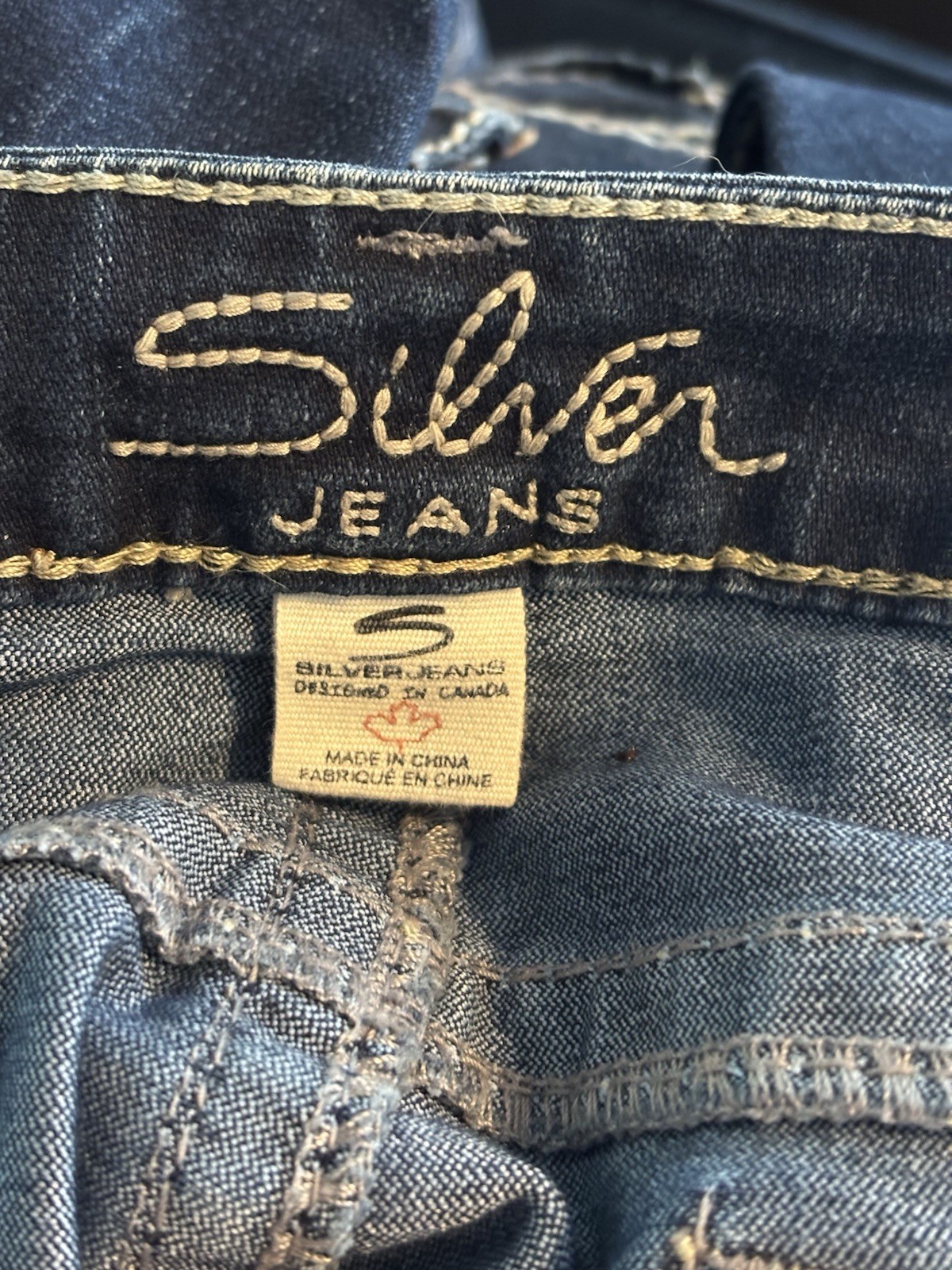 Silver Jeans Co Suki Capri Plus Size 20 Curvy Mid Rise Dark Wash L9996SAF334