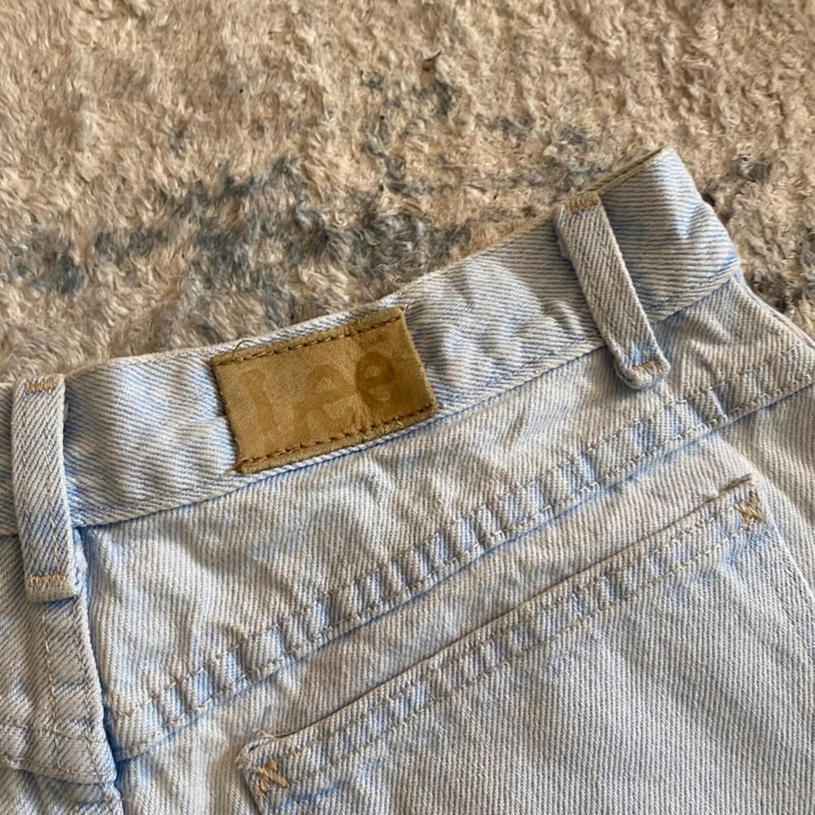 Lee Shorts Womens Size 10 W28 Light Blue and Faded White Washed Denim Vintage
