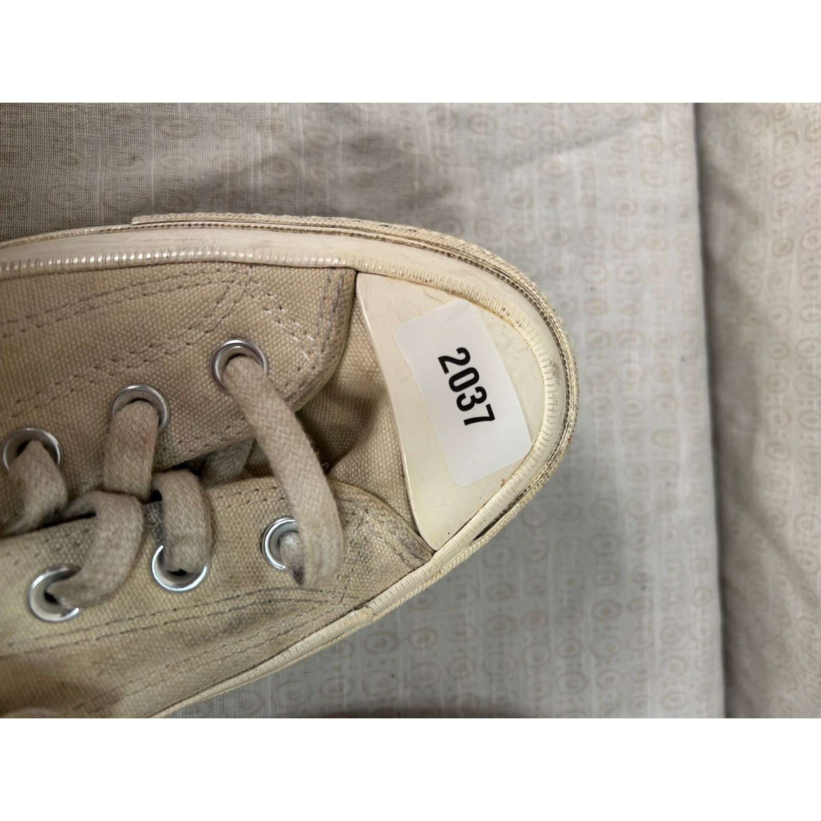 Converse x Comme des Garcons PLAY Chuck Taylor Red Heart Mens 9 #2037