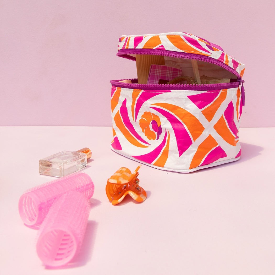 RARE MISPRINT Aloha Collection x Hawaiian Airlines Not Available Cabin Crew Kit