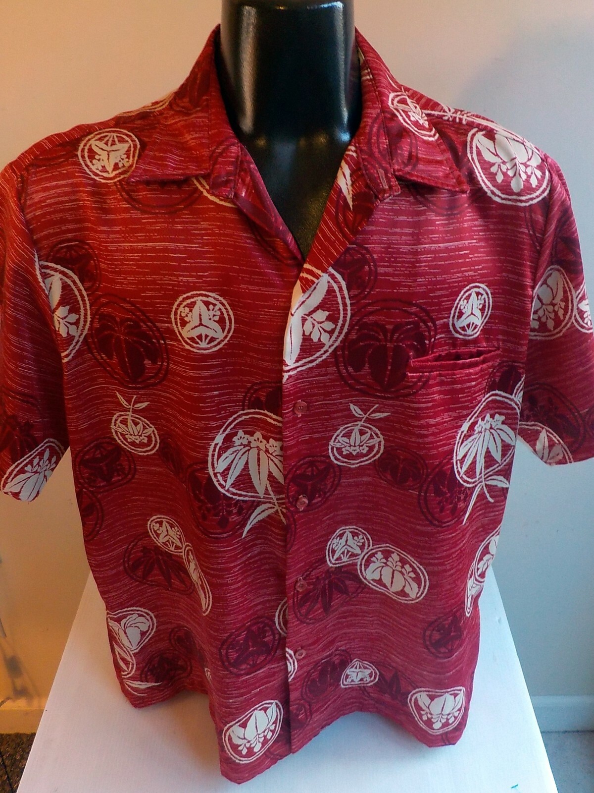 TORI RICHARD Tropical Print SS Button Front Shirt SZ LG??Red/Maroon/Ivory