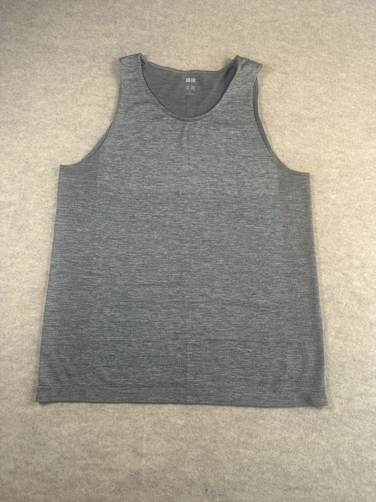 UNIQLO DRY-EX Tank Top Mens Medium Gray Sleeveless Athletic Gym Moisture Wicking