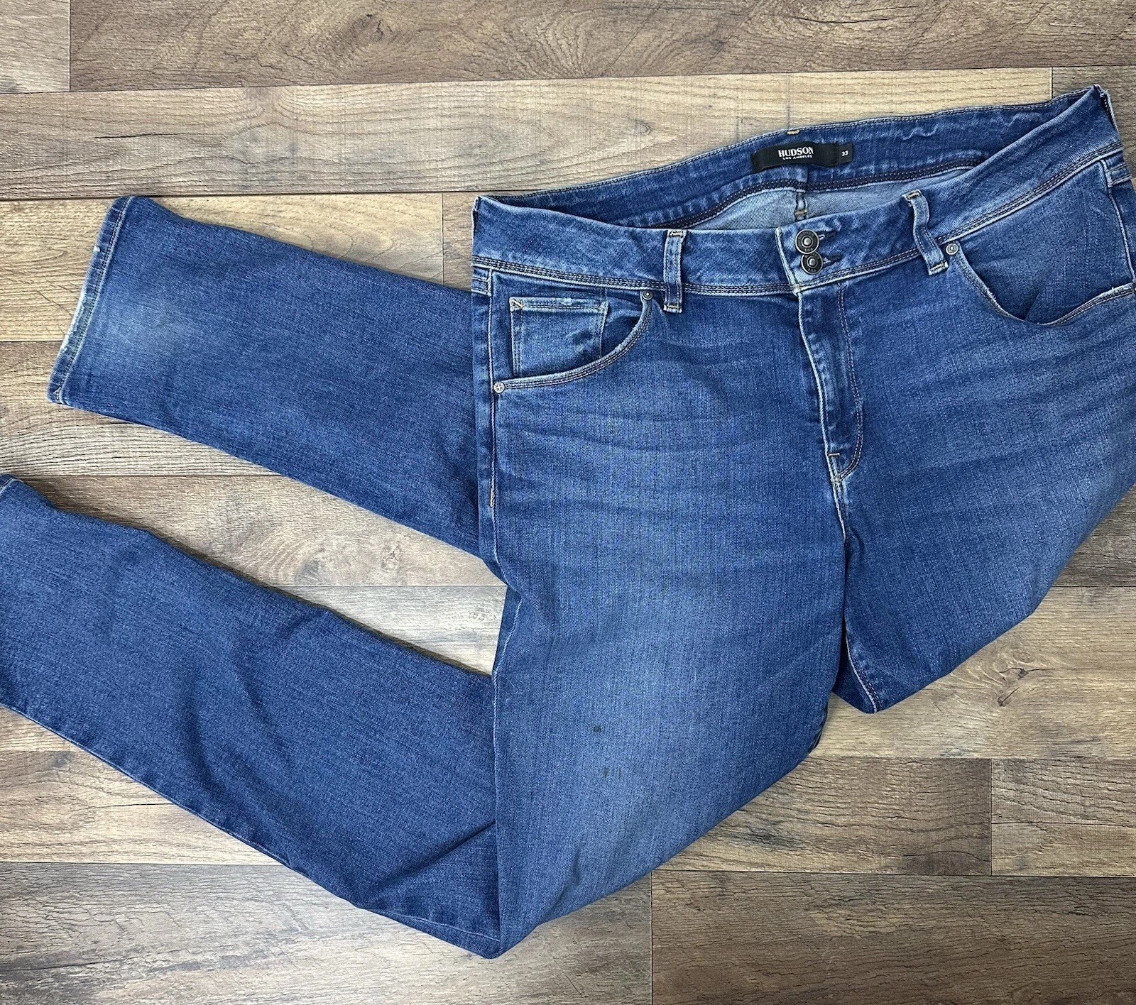 Hudson Women’s Flap Pocket Medium Wash Skinny Jeans Style WM422DDA Size 33