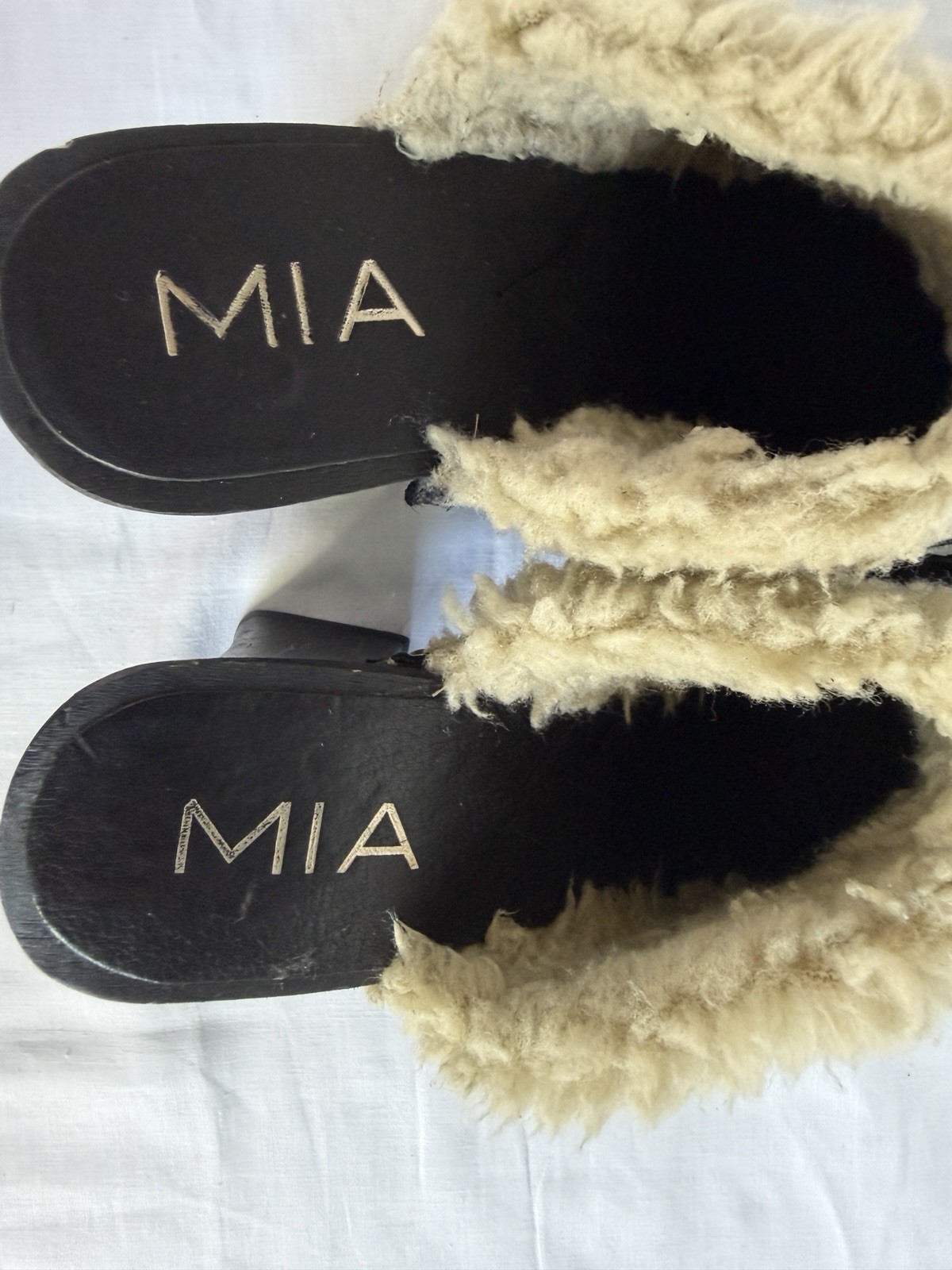 MIA Women’s Size 8M Black Leather Shearling Fur Lined Studded Heel Clogs Brazil