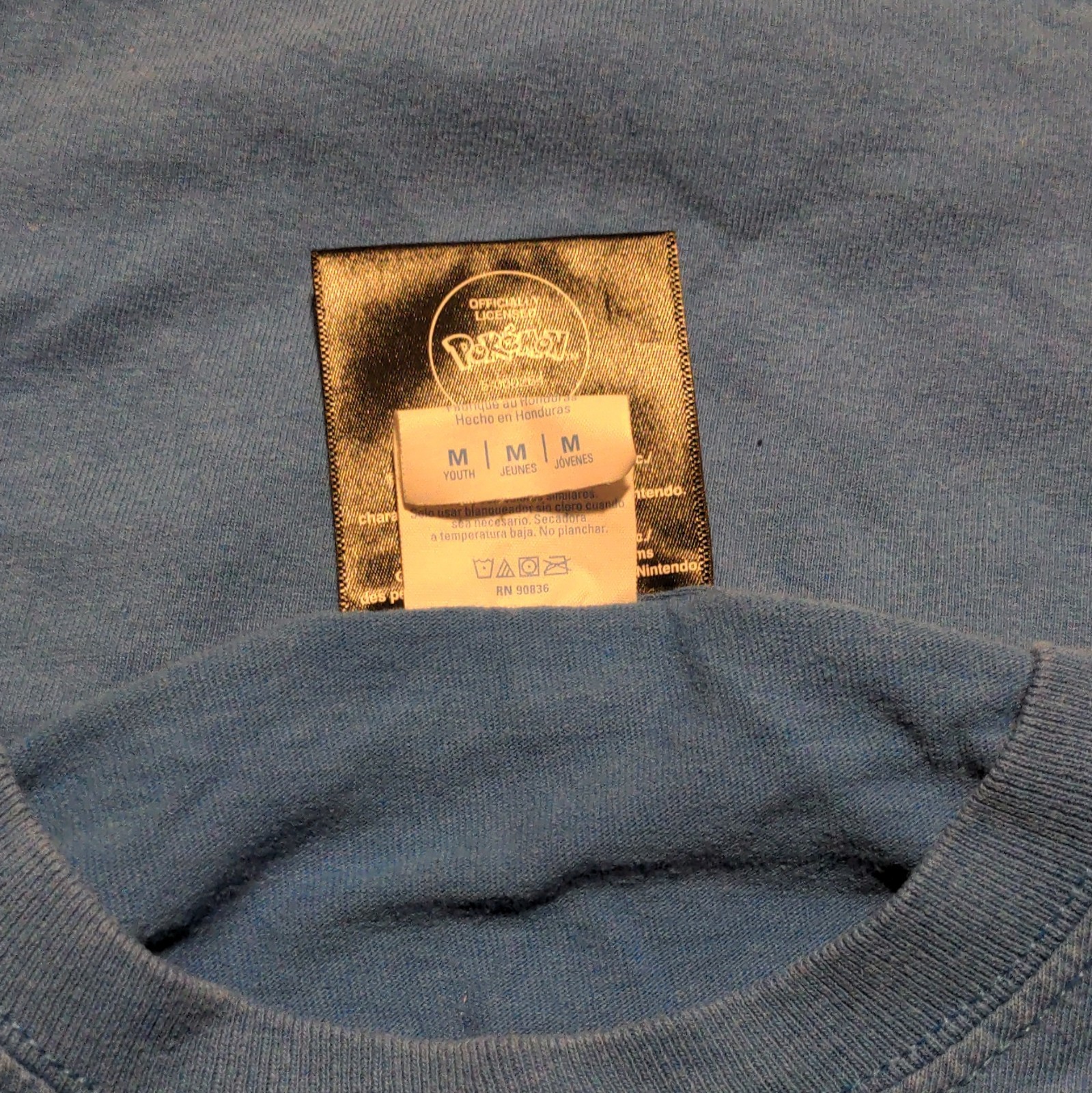 Santa Cruz x Pokémon Squirtle Blue Graphic T-Shirt Size M