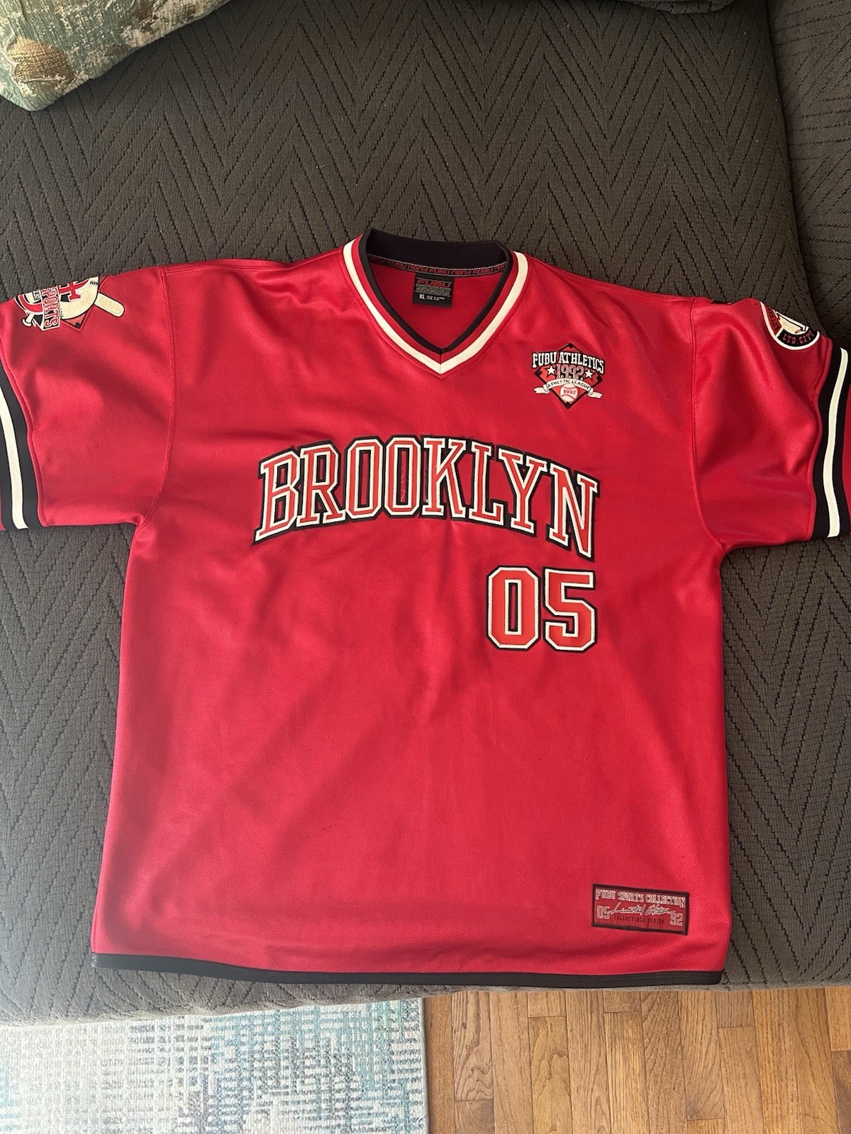 Vintage FUBU Sports Brooklyn 05 Baseball Jersey Y2K Red Mesh XL Korea Streetwear