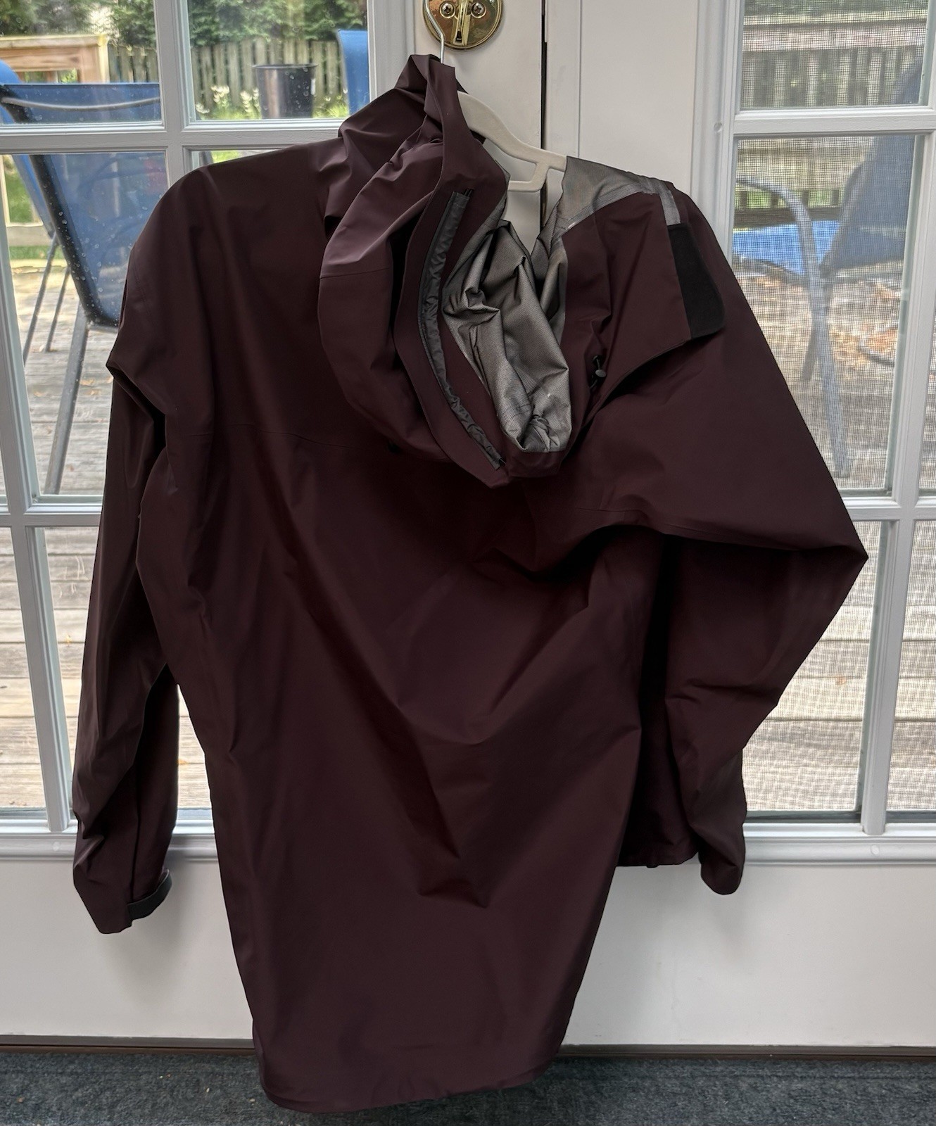 Arcteryx Women’s Beta Gore Tex Jacket EUC Size XL