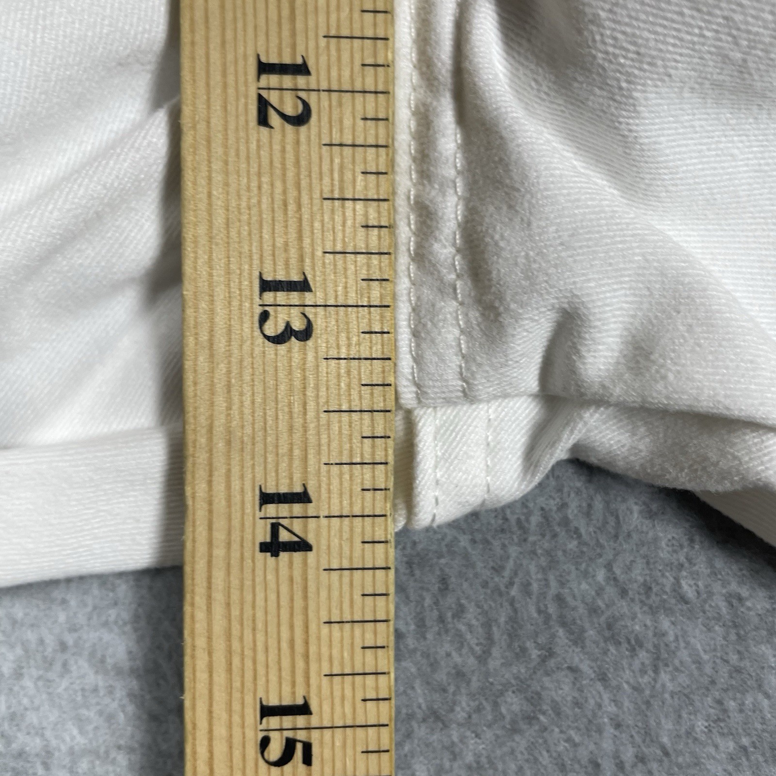 Wrangler Carpenter loop painter Jeans Men’s (fits 37×33) white straight solid