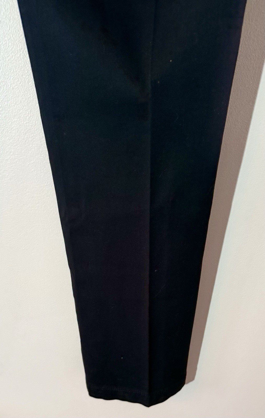 Tommy Bahama Women’s Black Pants 95% Cotton 5% Spandex Size 12