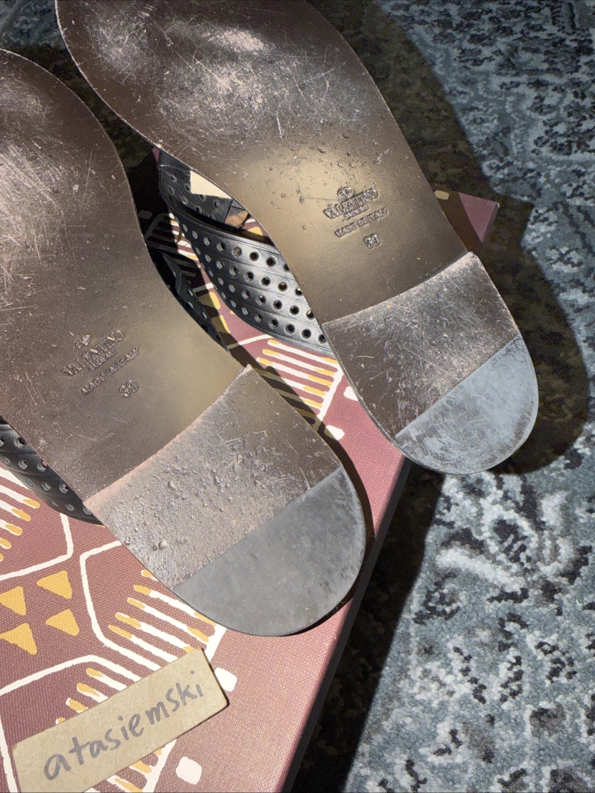 Valentino Garavani Elephant Thong Sandals Women’s Size 39 Rare 100% AUTHENTIC