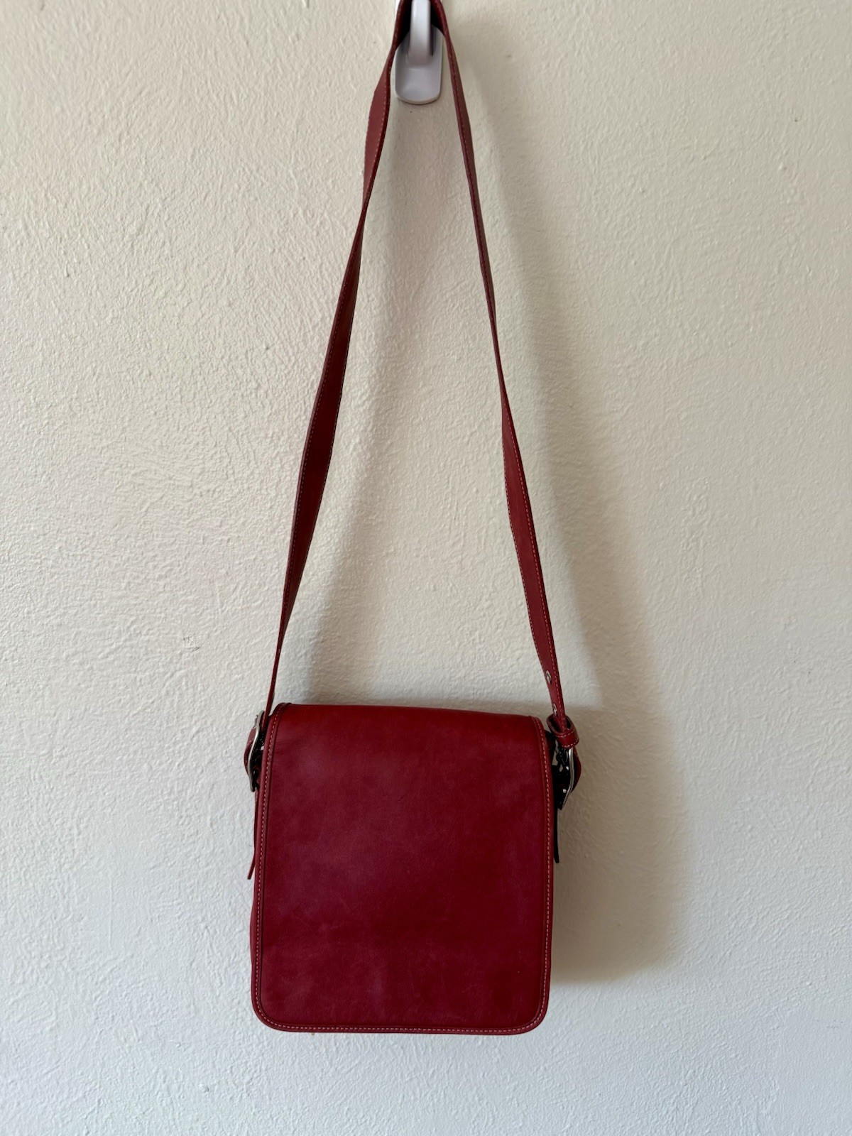 Vintage Coach 2002 red Legacy bag #K2P-9335
