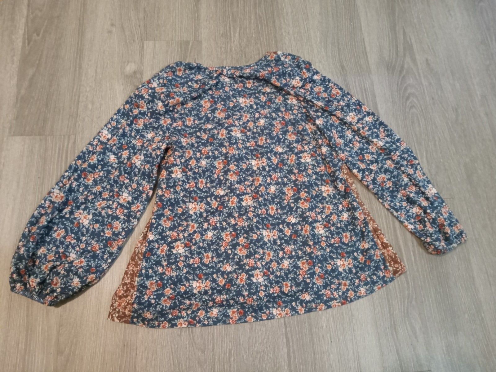 Lime n Chili size M Blue Brown Floral Print Loose Fitting Long Sleeve Top N21