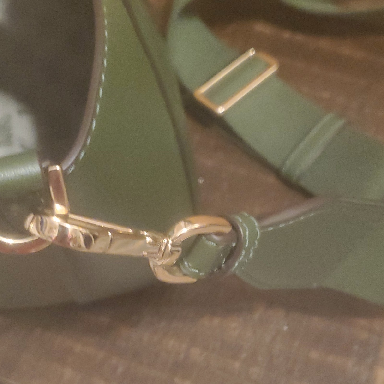 Michael Kors Green Pebbled Satchel Top Handle Bag Magnetic Gold Logo Det Strap