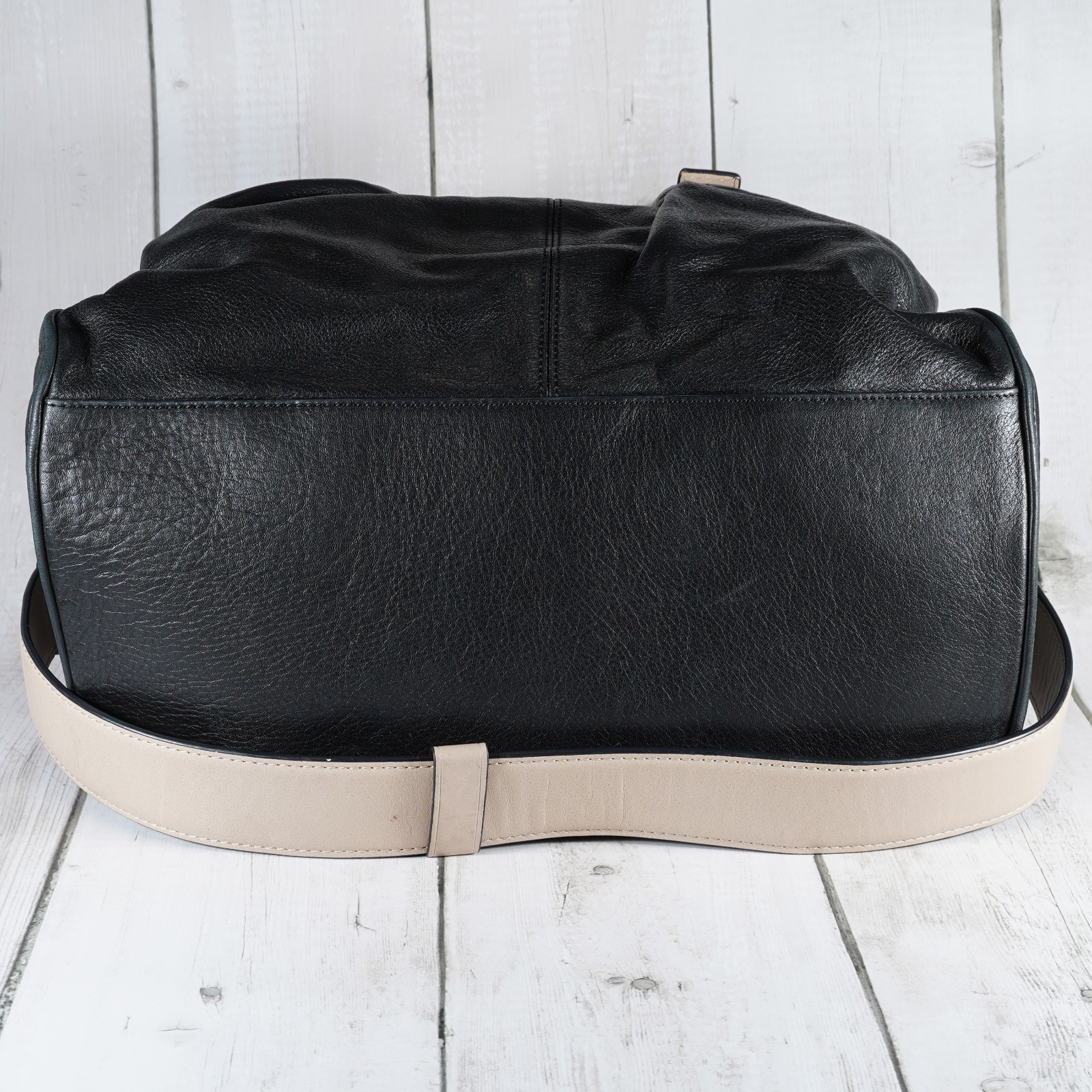 Women’s Marc Jacobs Bicolor black and beige leather satchel bag
