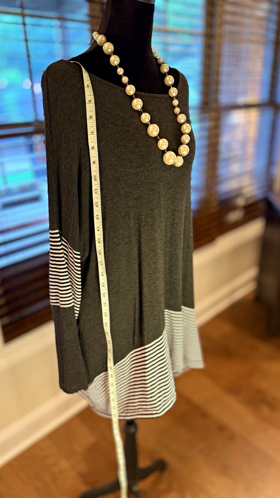 Mordemis XXL Asymmetrical Knit Tunic With Pockets Lite Weight Comfortable & Cute