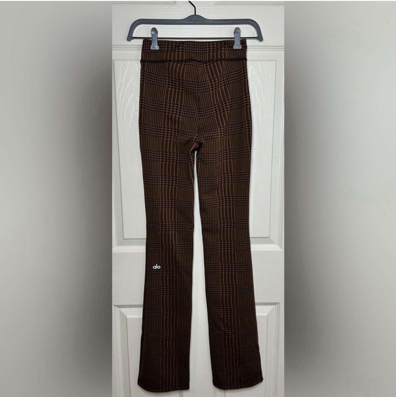 NWOT Alo Jacquard High-Waist Glenplaid Flare Leggings Cinnamon Brown/Black XS