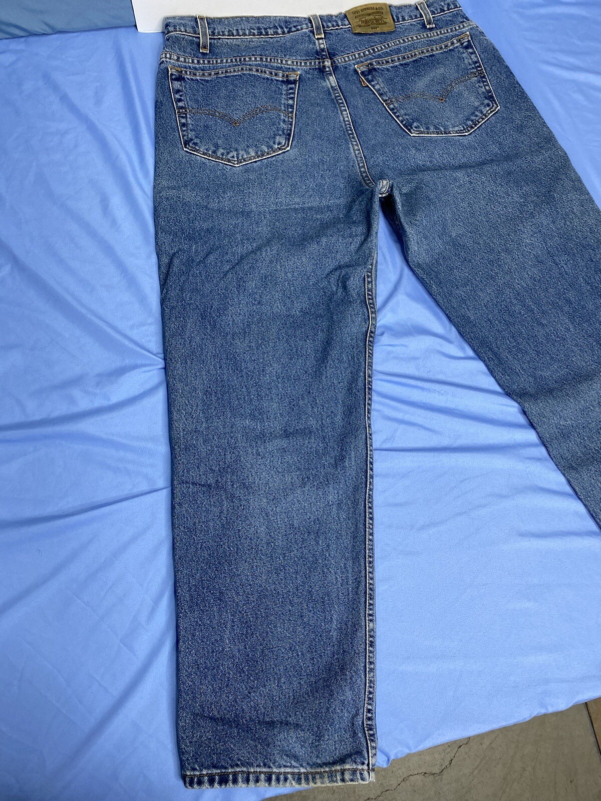 Levi’s 540 Jeans / Relaxed Fit / Vintage 90’s / Size 40×30